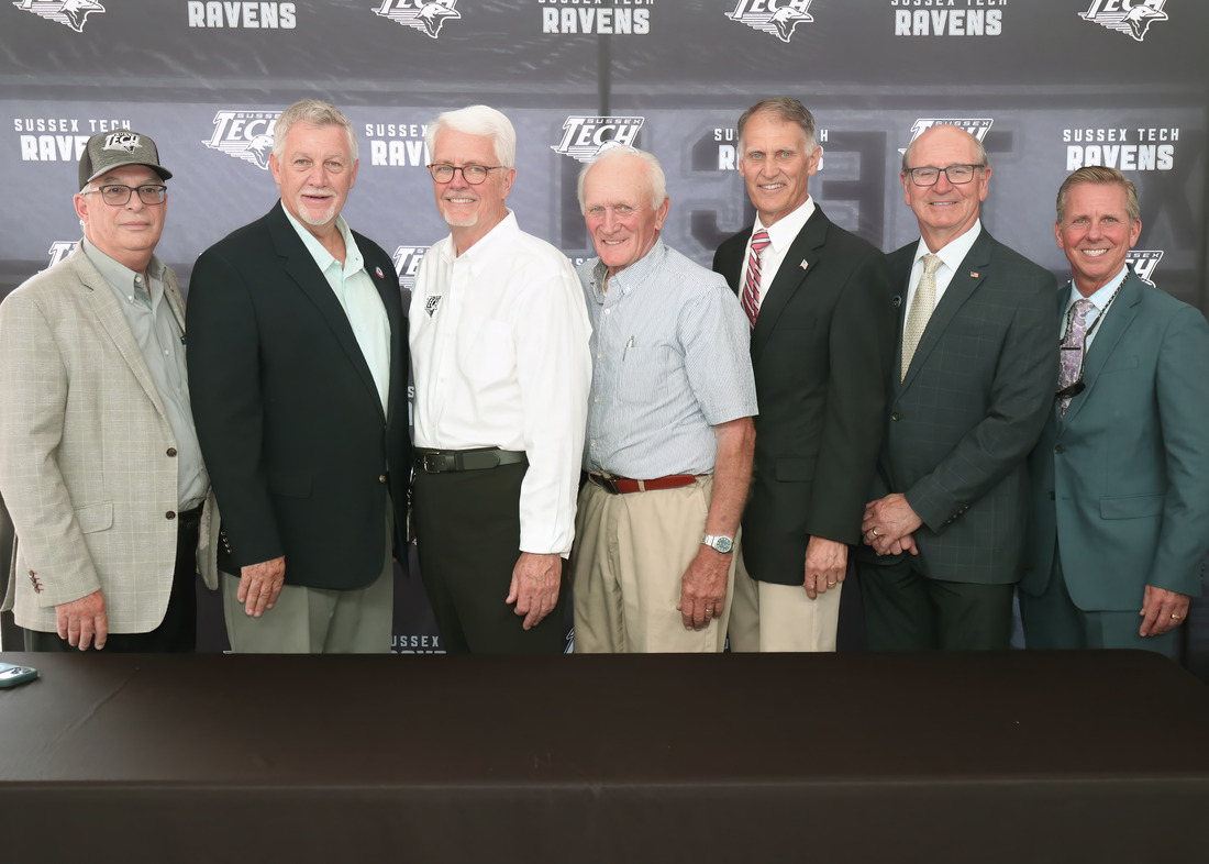 Sussex County Republican State Lawmakers Praise Retiring Sussex Tech Superintendent